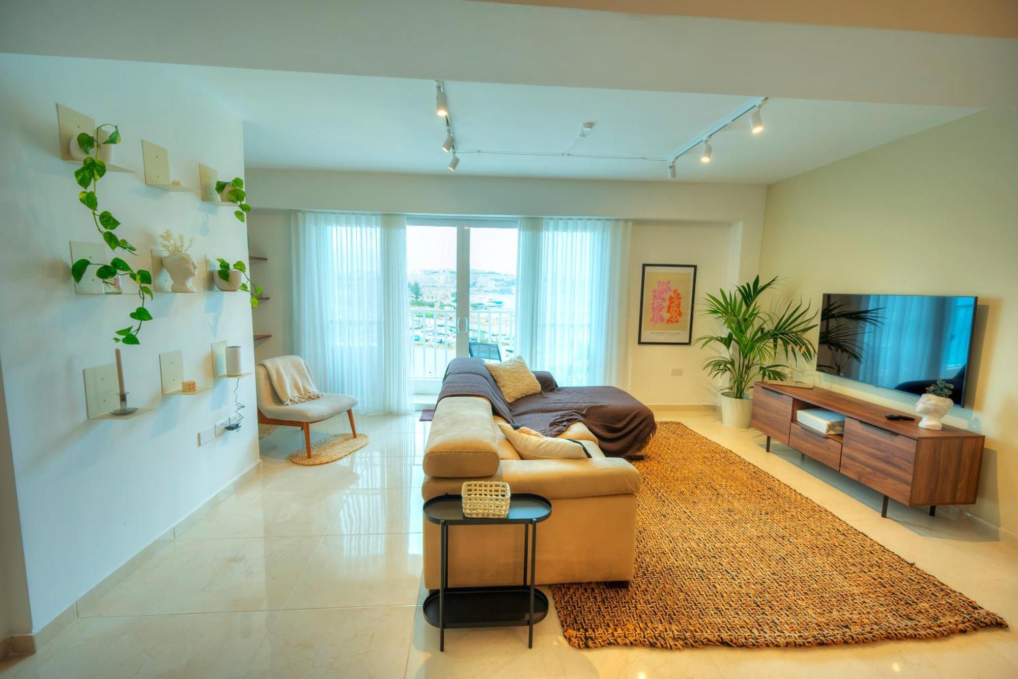 Luxury & Stylish 2bedroom Seafront, Balcony Gogzr-4